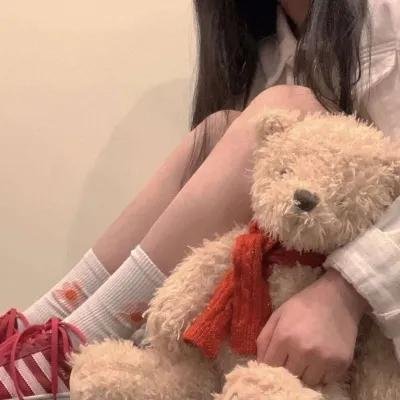 5个吓鬼的少年